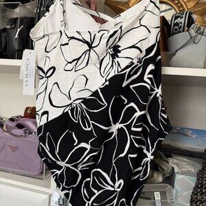 La Blanca Women's Shoulder One Piece Swimsuit